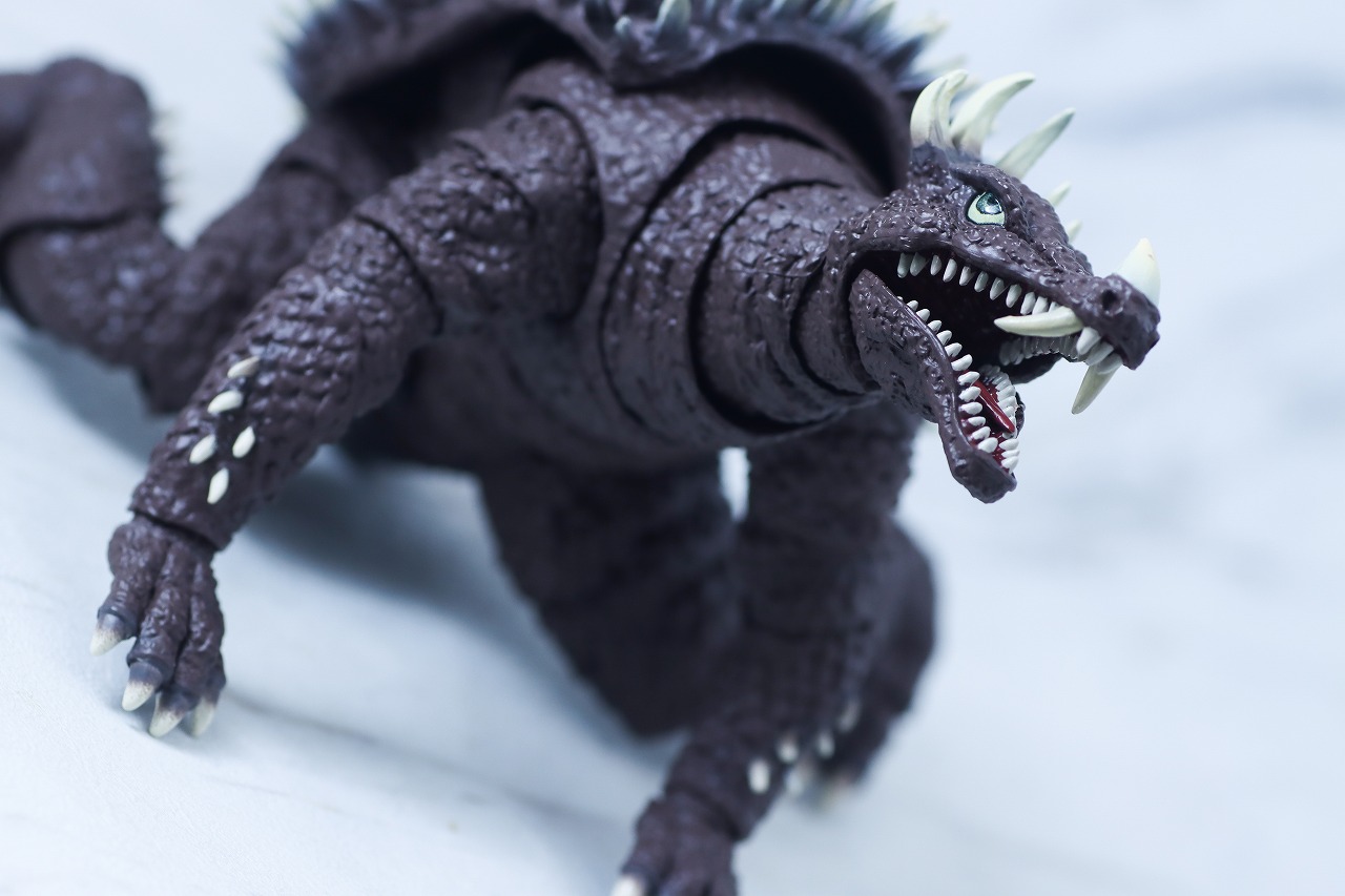 S.H.モンスターアーツ　アンギラス（1972）　レビュー　アクション