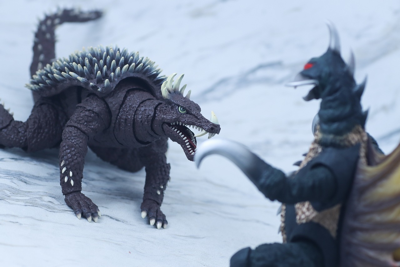 S.H.モンスターアーツ　アンギラス（1972）　レビュー　アクション ガイガン