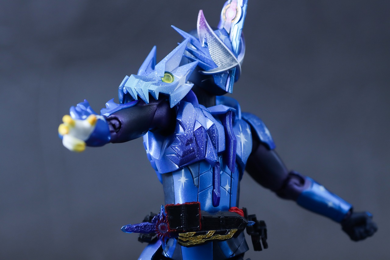 S.H.フィギュアーツ　仮面ライダークロスセイバー　レビュー　可動範囲