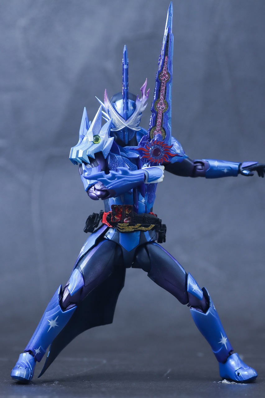 S.H.フィギュアーツ　仮面ライダークロスセイバー　レビュー　本体