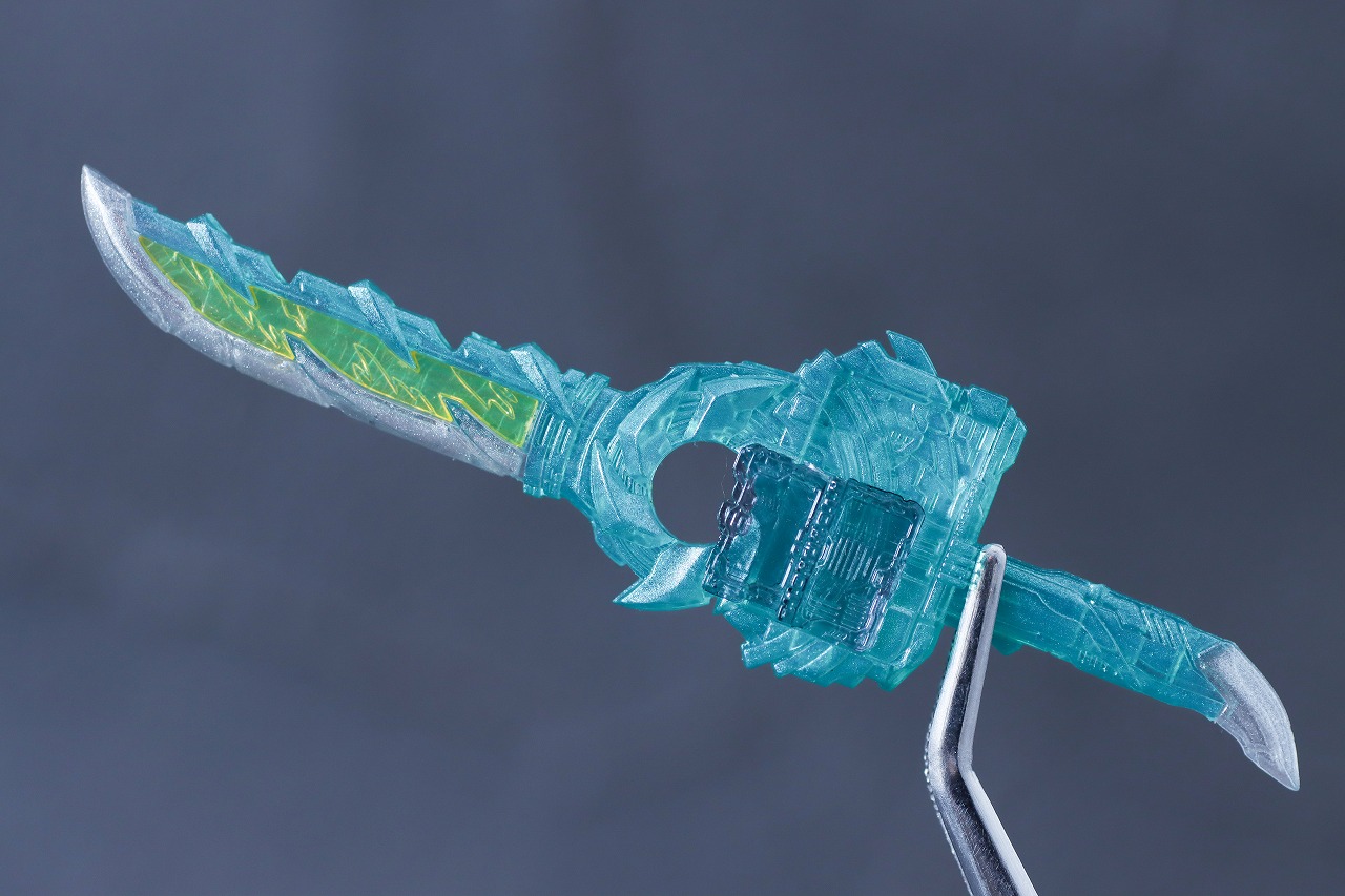 S.H.フィギュアーツ 仮面ライダークロスセイバー10聖剣セット　レビュー　本体　風双剣翠風