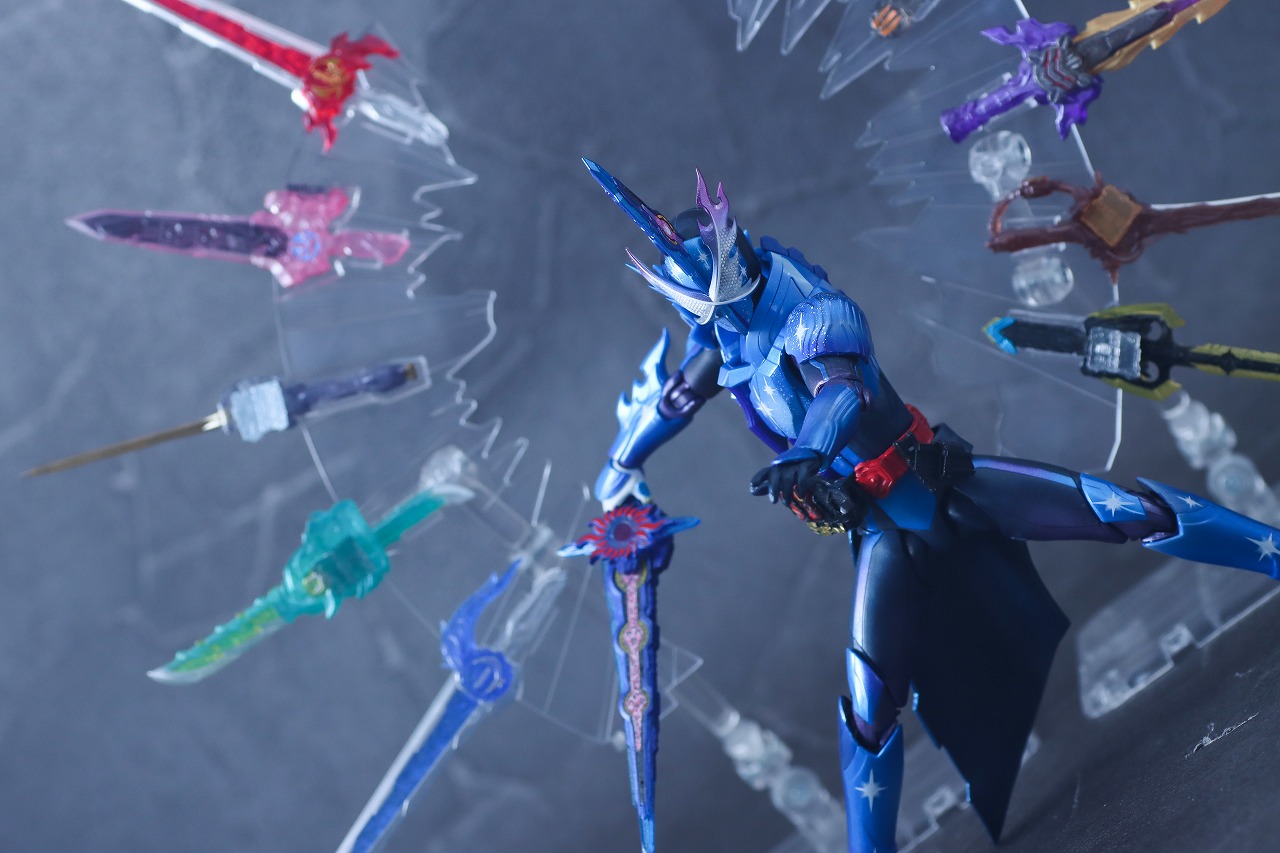 S.H.フィギュアーツ 仮面ライダークロスセイバー10聖剣セット　レビュー　アクション