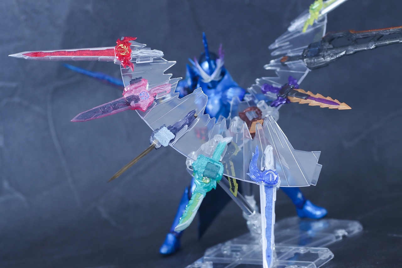 S.H.フィギュアーツ 仮面ライダークロスセイバー10聖剣セット　レビュー　アクション