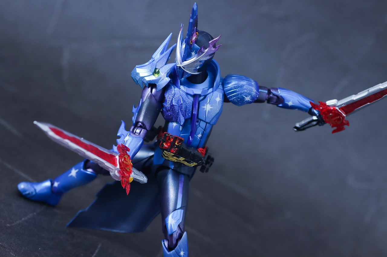 S.H.フィギュアーツ 仮面ライダークロスセイバー10聖剣セット　レビュー　アクション