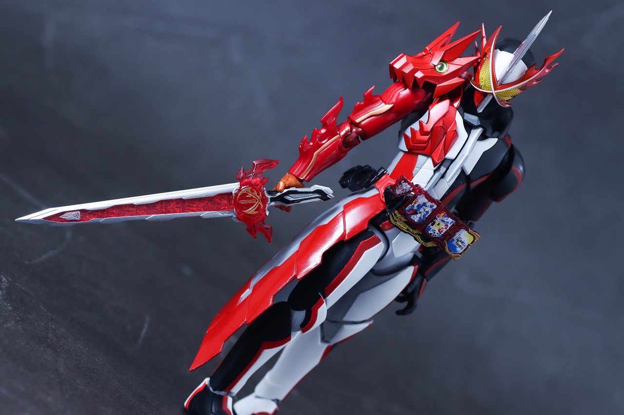 S.H.フィギュアーツ 仮面ライダークロスセイバー10聖剣セット　レビュー　アクション　オールマイティセイバー
