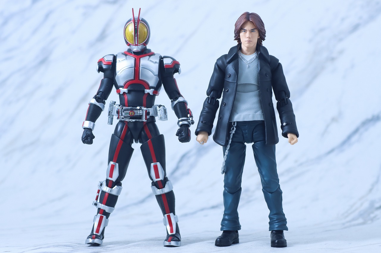 S.H.フィギュアーツ　乾巧　レビュー　本体 真骨彫製法　仮面ライダーファイズ　比較