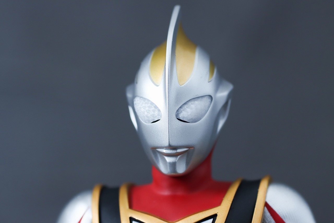 alphamax　アルファマックス　ウルトラマンガイア V2　レビュー　本体