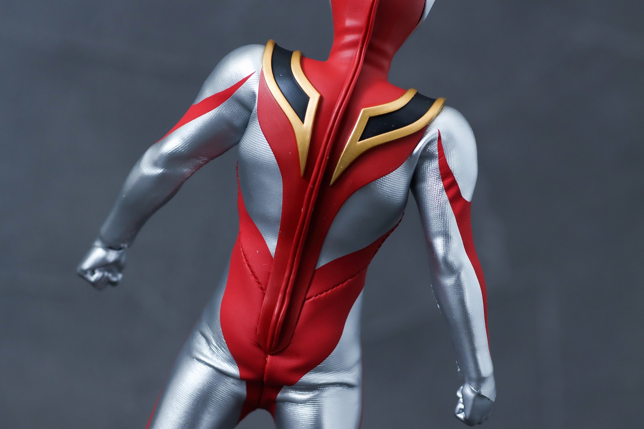 alphamax　アルファマックス　ウルトラマンガイア V2　レビュー　本体