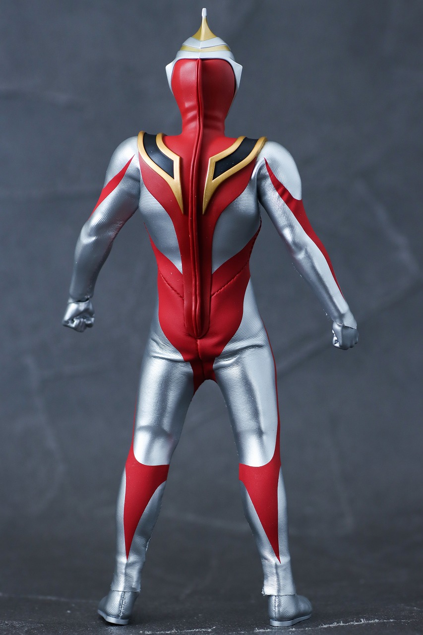 alphamax　アルファマックス　ウルトラマンガイア V2　レビュー　本体