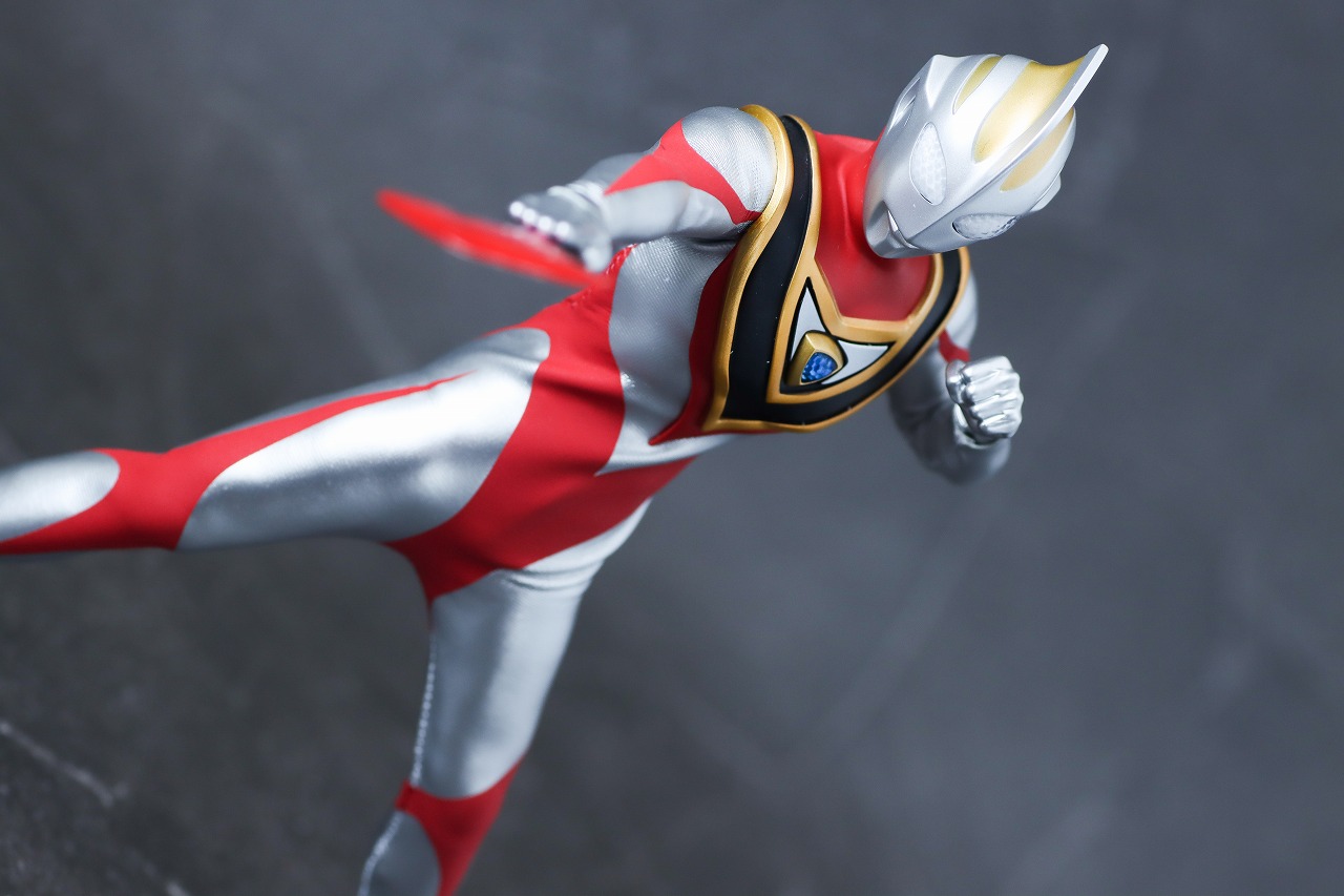 alphamax　アルファマックス　ウルトラマンガイア V2　レビュー　アクション