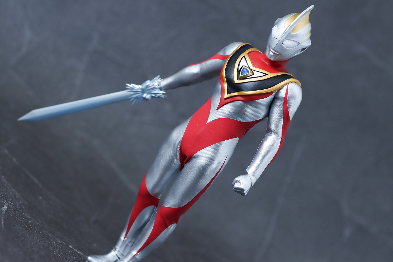 alphamax　アルファマックス　ウルトラマンガイア V2　レビュー　アクション