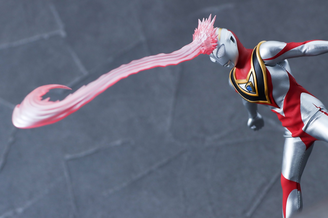 alphamax　アルファマックス　ウルトラマンガイア V2　レビュー　アクション