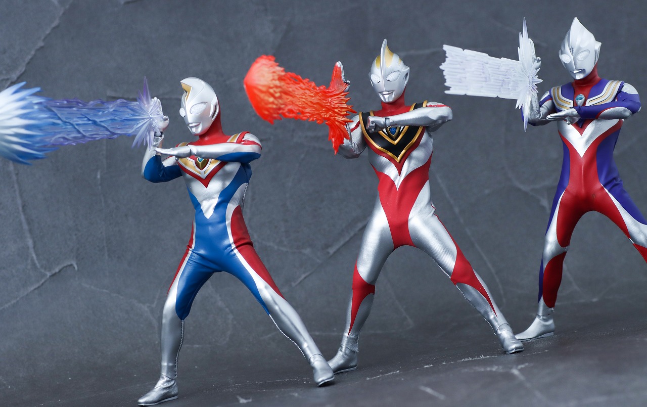 alphamax　アルファマックス　ウルトラマンガイア V2　レビュー　アクション　ウルトラマンティガ マルチタイプ　ウルトラマンダイナ フラッシュタイプ