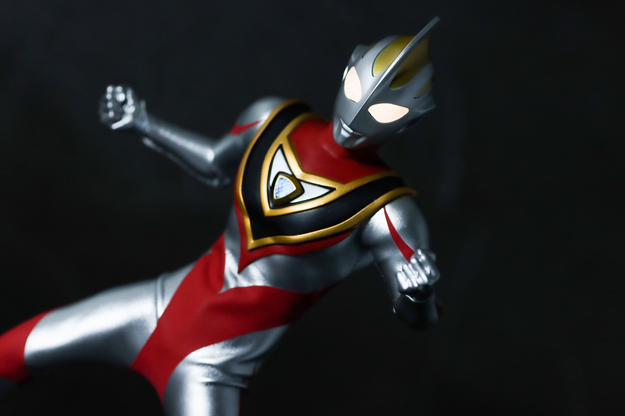 alphamax　アルファマックス　ウルトラマンガイア V2　レビュー　アクション