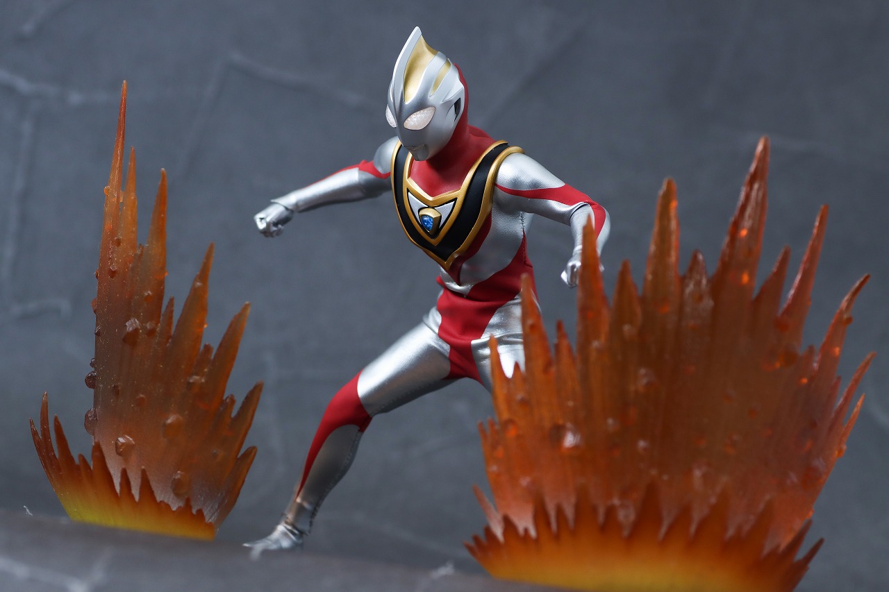 alphamax　アルファマックス　ウルトラマンガイア V2　レビュー　アクション