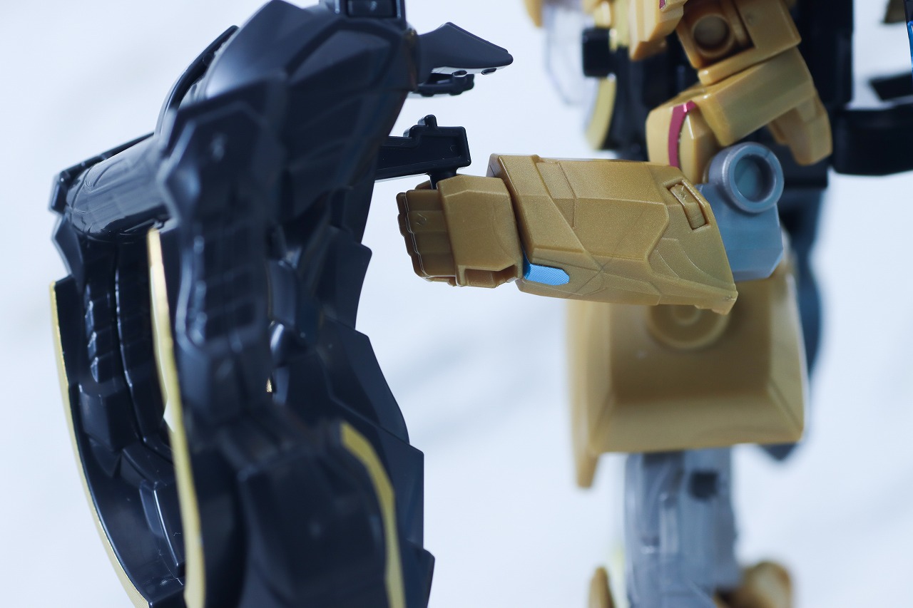 ミニプラ　ユニコーンドリル50（テガソードブラック）　レビュー　本体