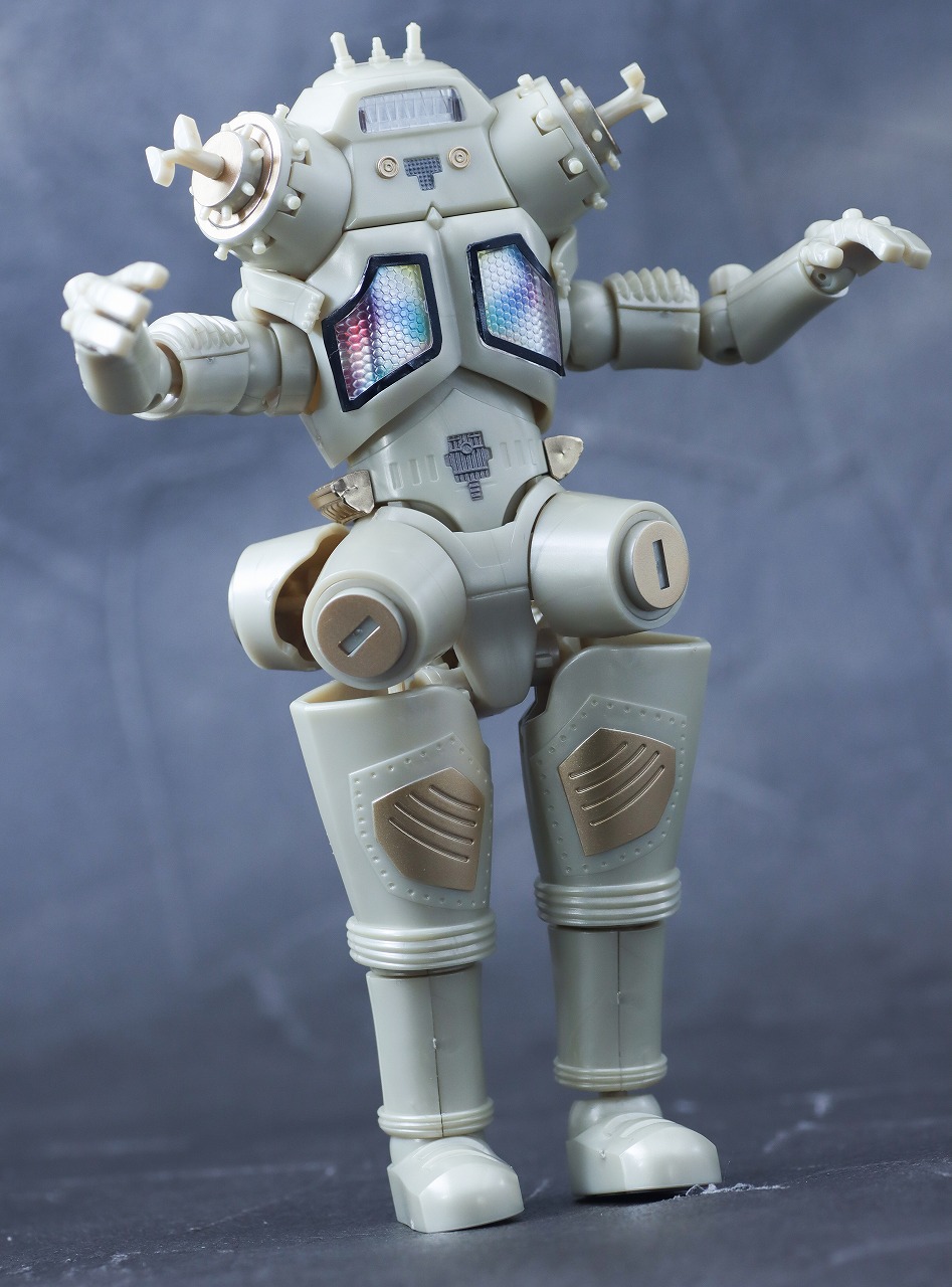 SMP　キングジョー　レビュー　アクション” width=