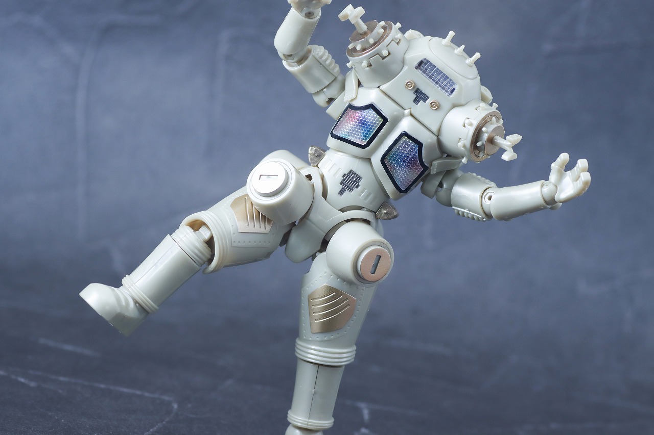 SMP　キングジョー　レビュー　アクション” width=