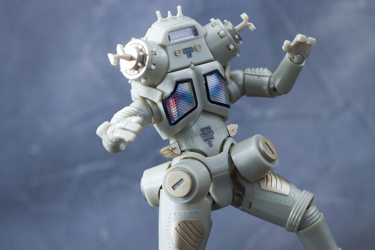 SMP　キングジョー　レビュー　アクション” width=