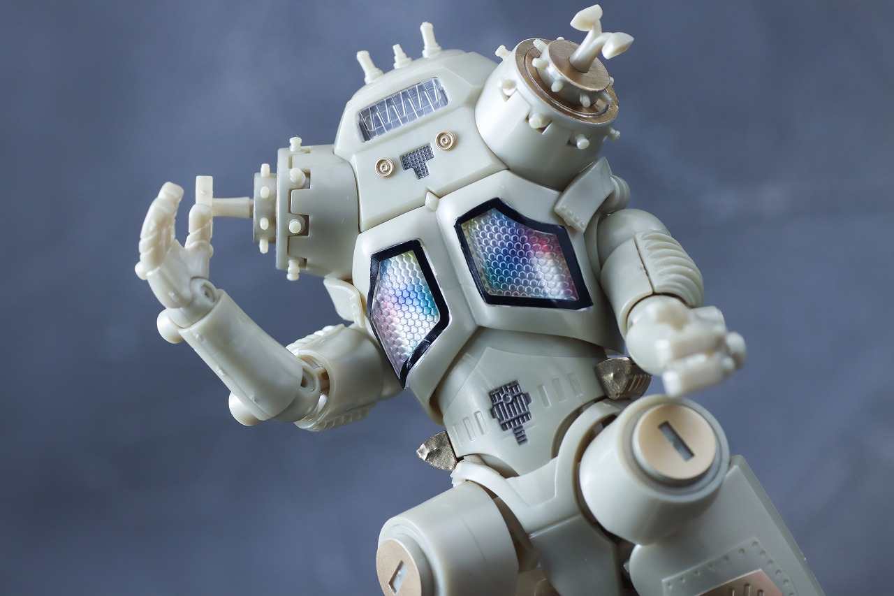 SMP　キングジョー　レビュー　アクション” width=