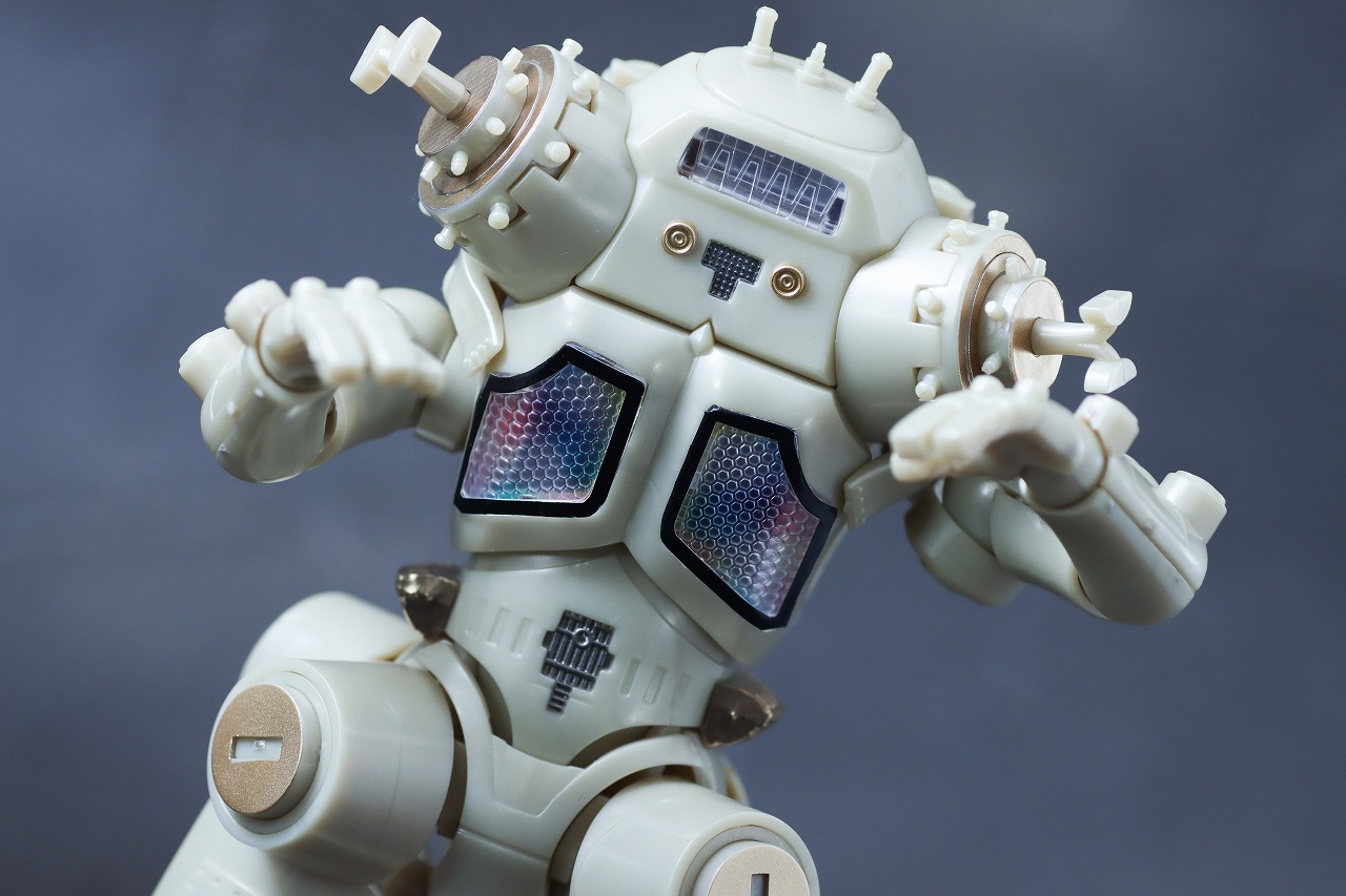 SMP　キングジョー　レビュー　アクション” width=