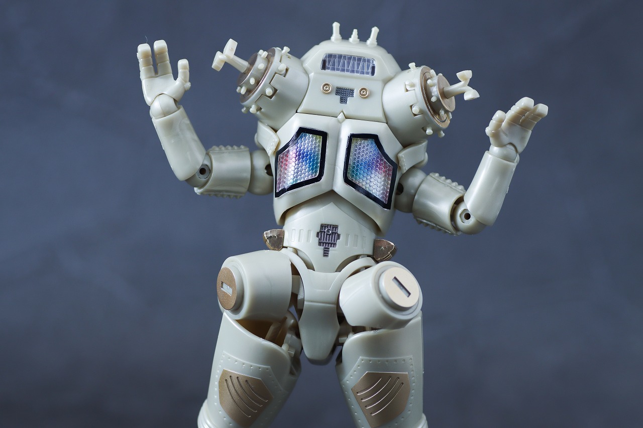 SMP　キングジョー　レビュー　アクション” width=