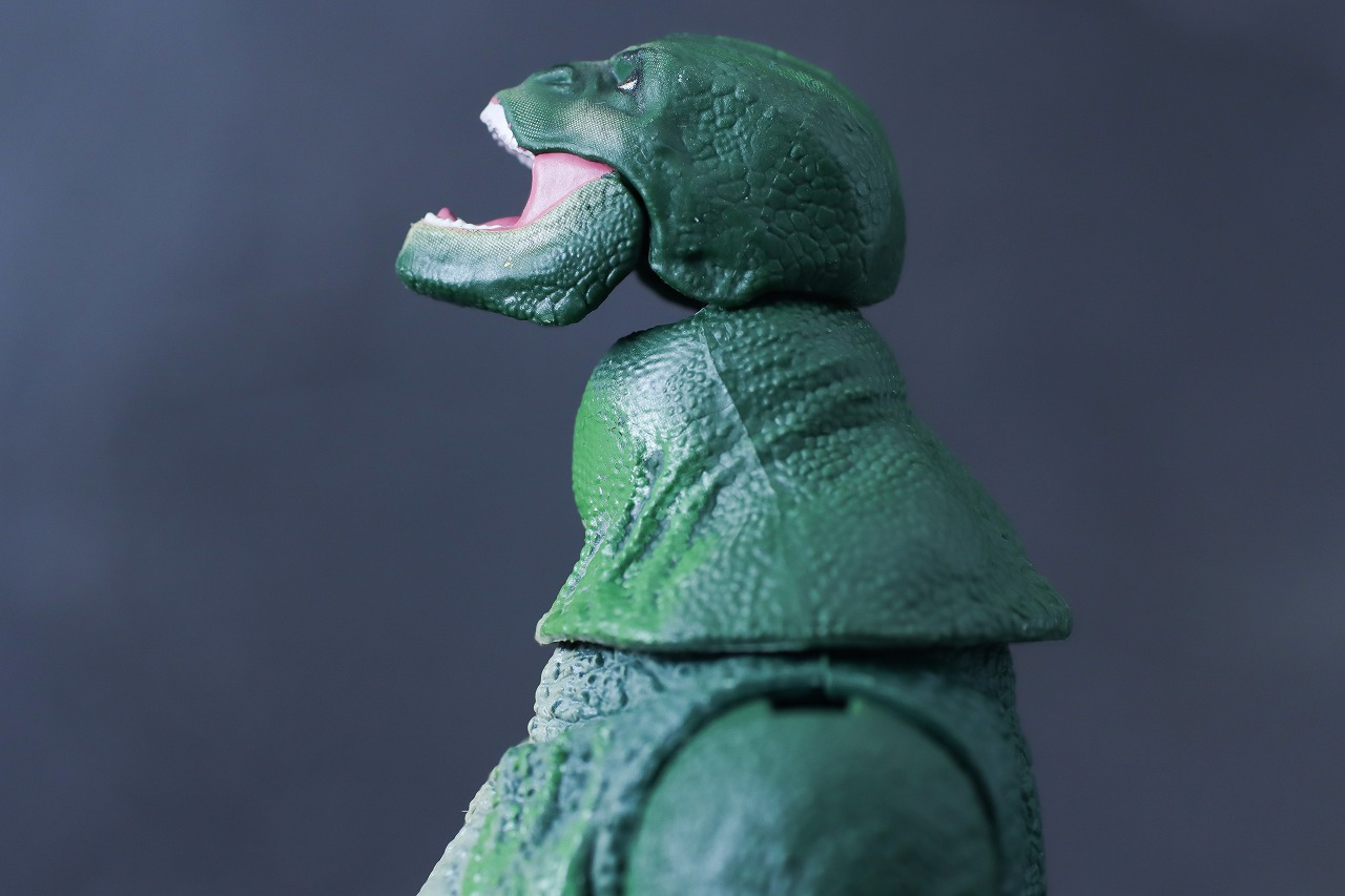 マーベルレジェンド　リザード　スパイダーマン：ノー・ウェイ・ホーム　レビュー　可動範囲