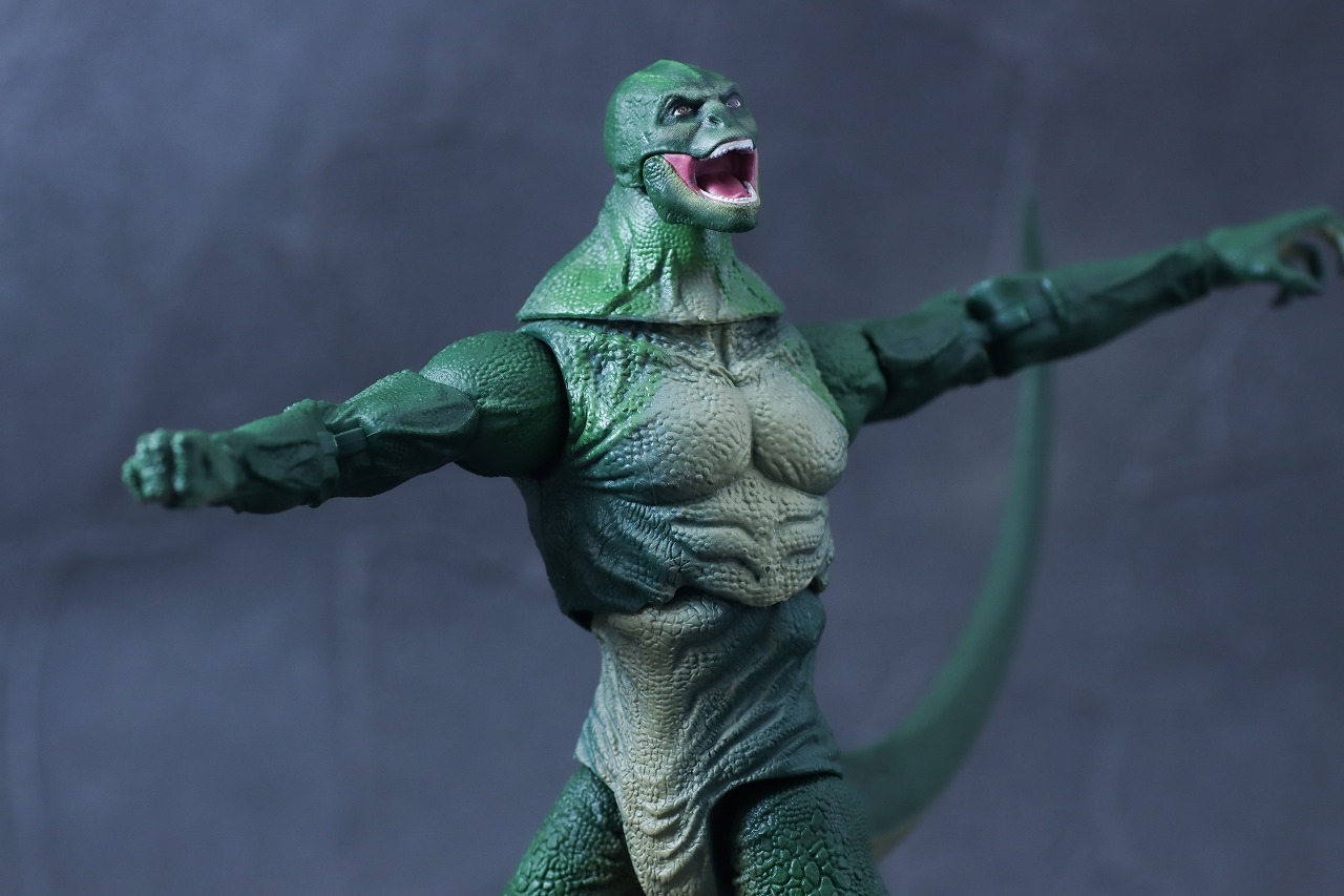 マーベルレジェンド　リザード　スパイダーマン：ノー・ウェイ・ホーム　レビュー　可動範囲