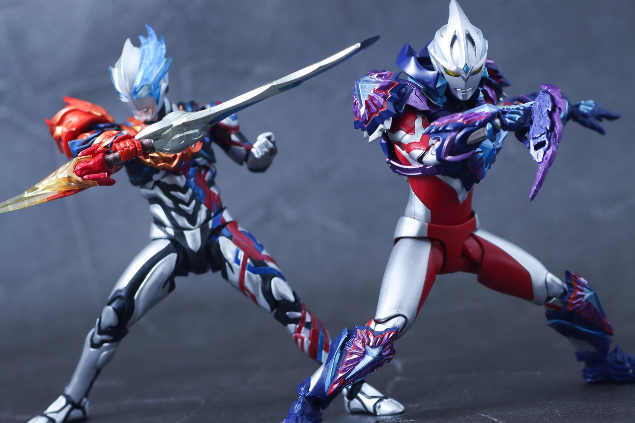 S.H.フィギュアーツ　ギャラクシーアーマー（ウルトラマンアーク）　レビュー　アクション　ウルトラマンブレーザー　ファードランアーマー