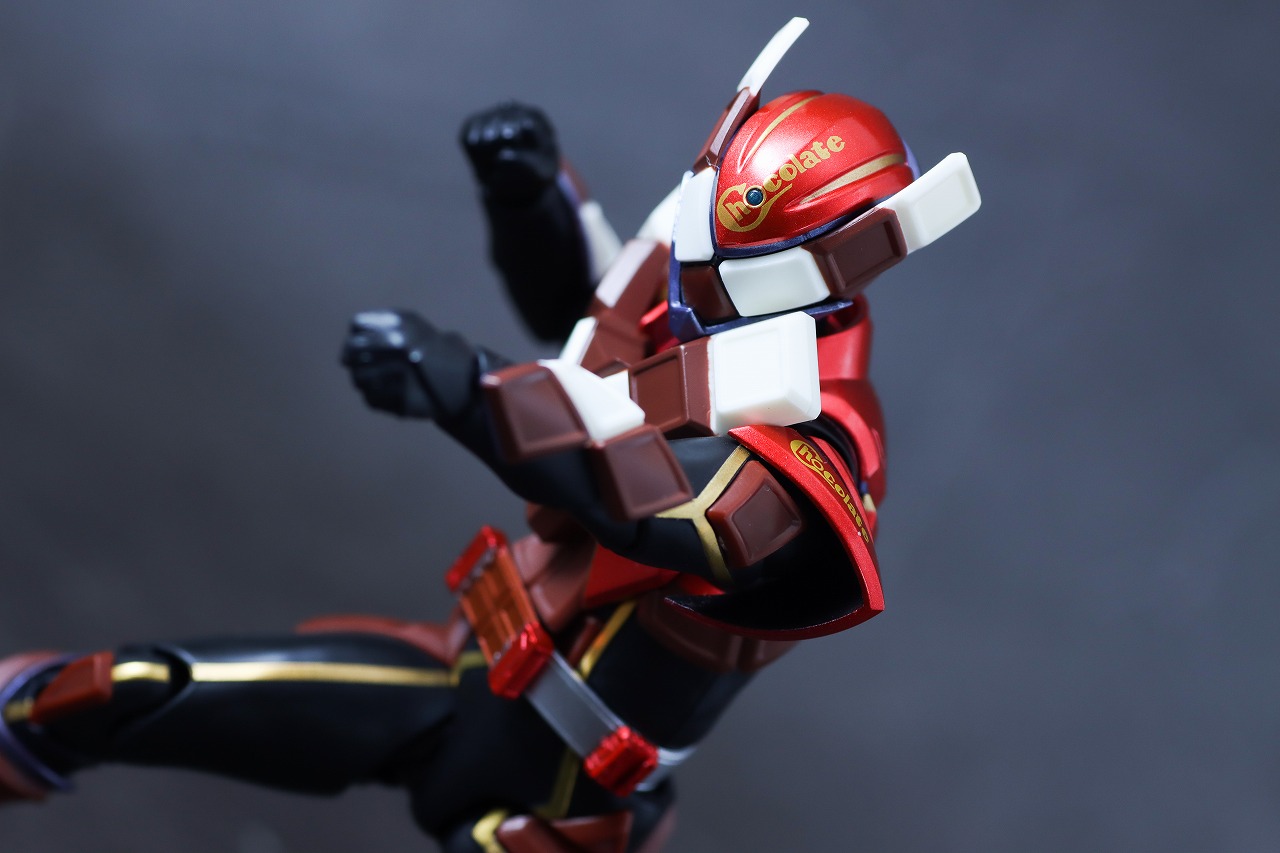S.H.フィギュアーツ　仮面ライダーヴァレン チョコドンフォーム　レビュー　アクション