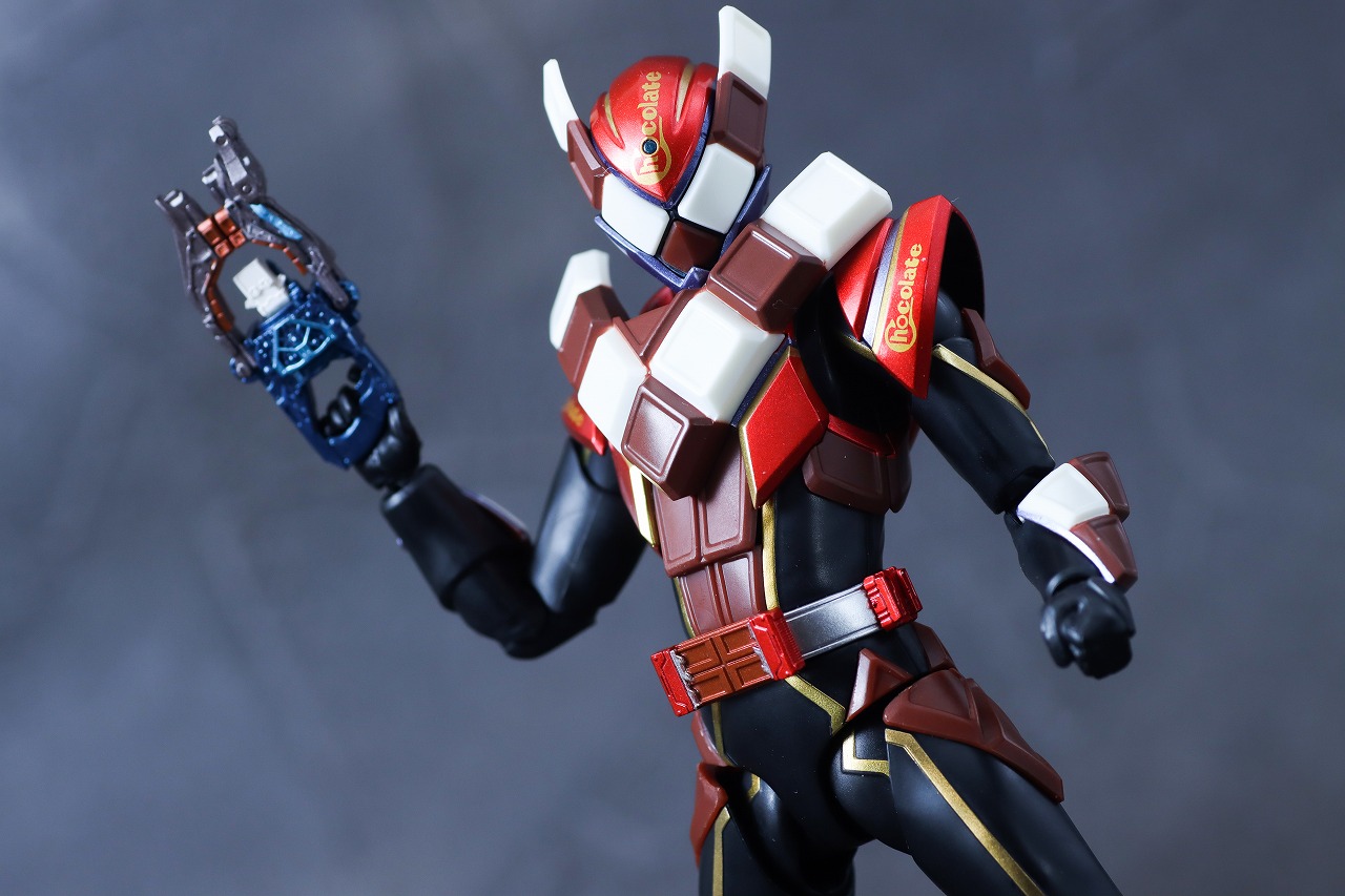 S.H.フィギュアーツ　仮面ライダーヴァレン チョコドンフォーム　レビュー　アクション