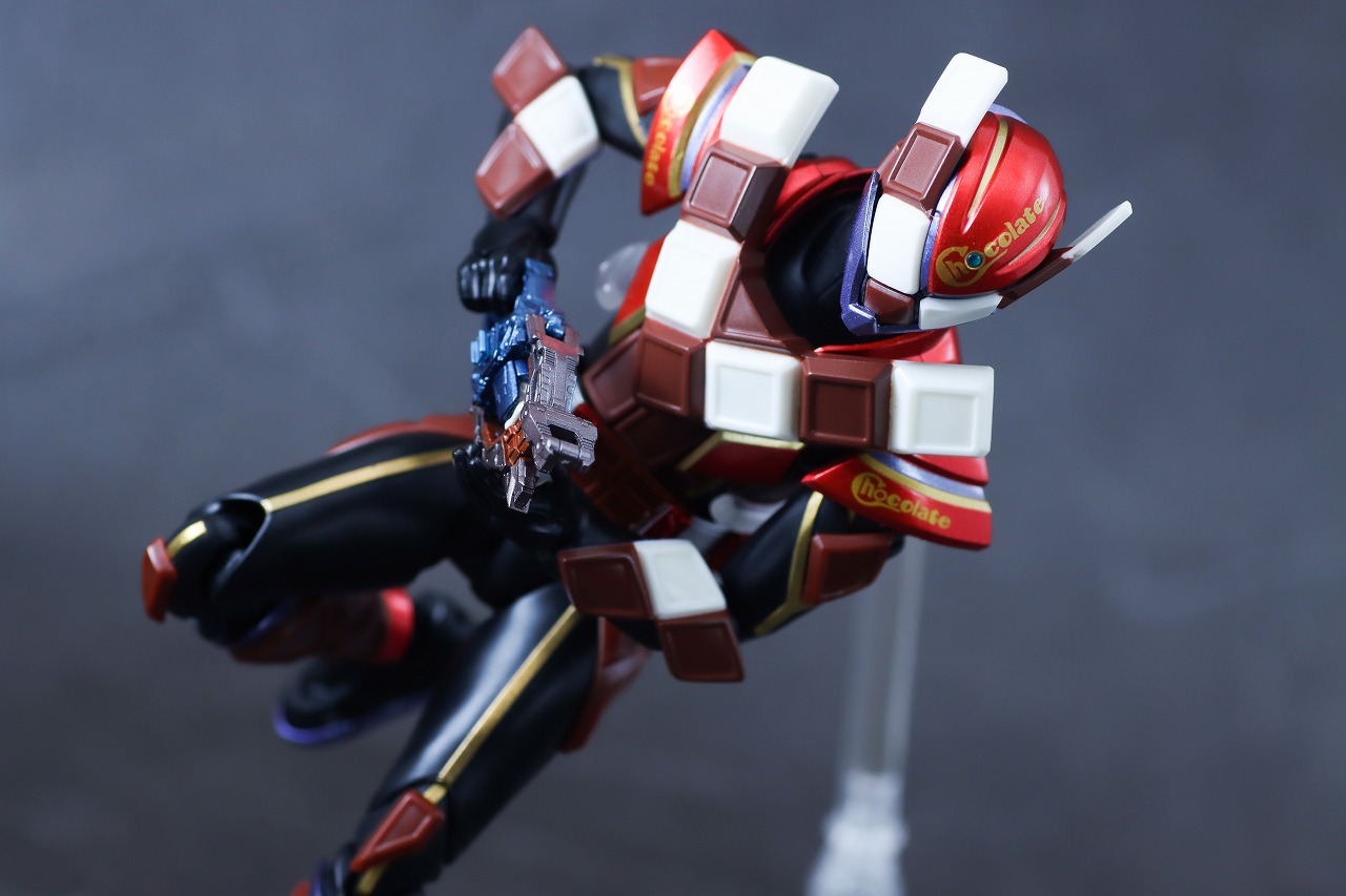 S.H.フィギュアーツ　仮面ライダーヴァレン チョコドンフォーム　レビュー　アクション