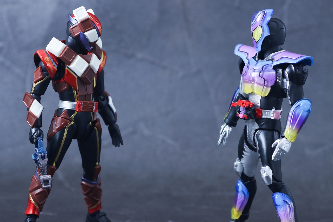 S.H.フィギュアーツ　仮面ライダーヴァレン チョコドンフォーム　レビュー　アクション 仮面ライダーガヴ