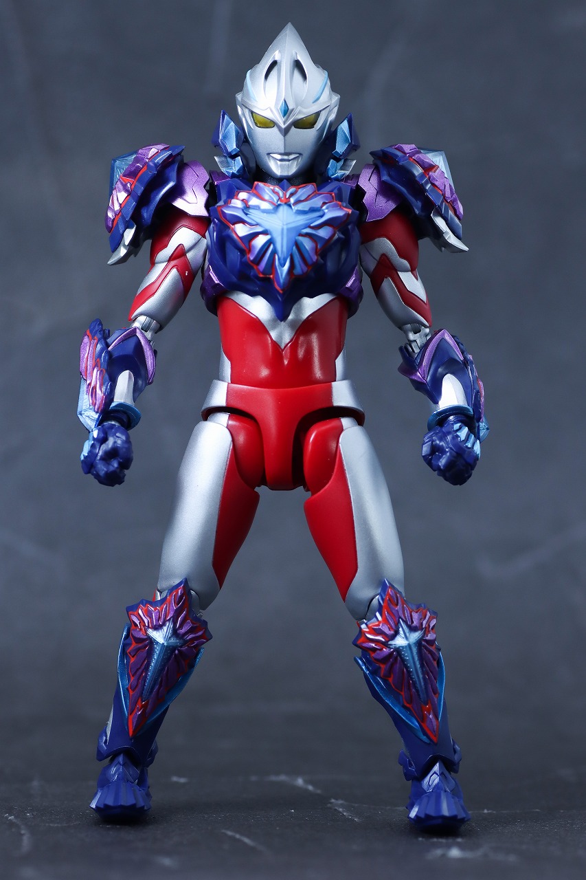 S.H.フィギュアーツ　ギャラクシーアーマー（ウルトラマンアーク）　レビュー　本体