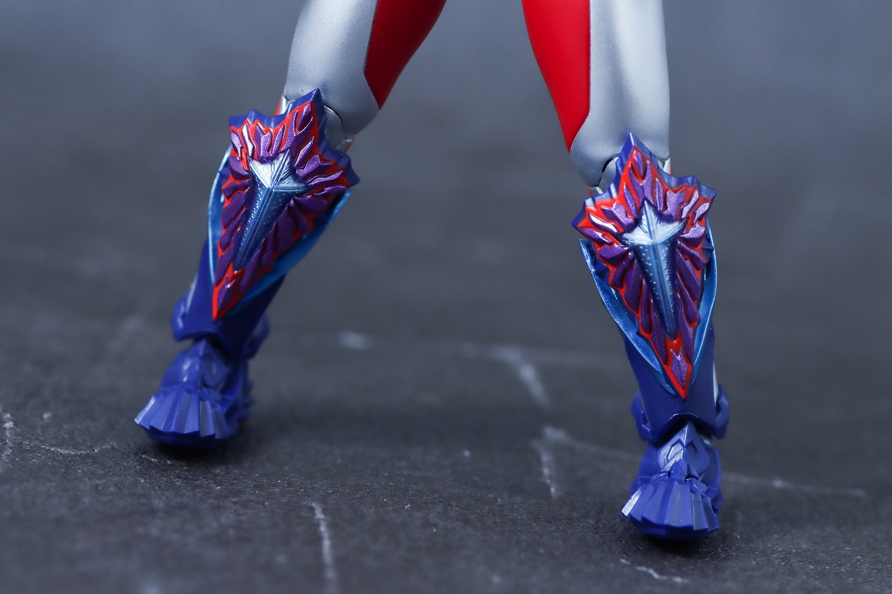 S.H.フィギュアーツ　ギャラクシーアーマー（ウルトラマンアーク）　レビュー　本体