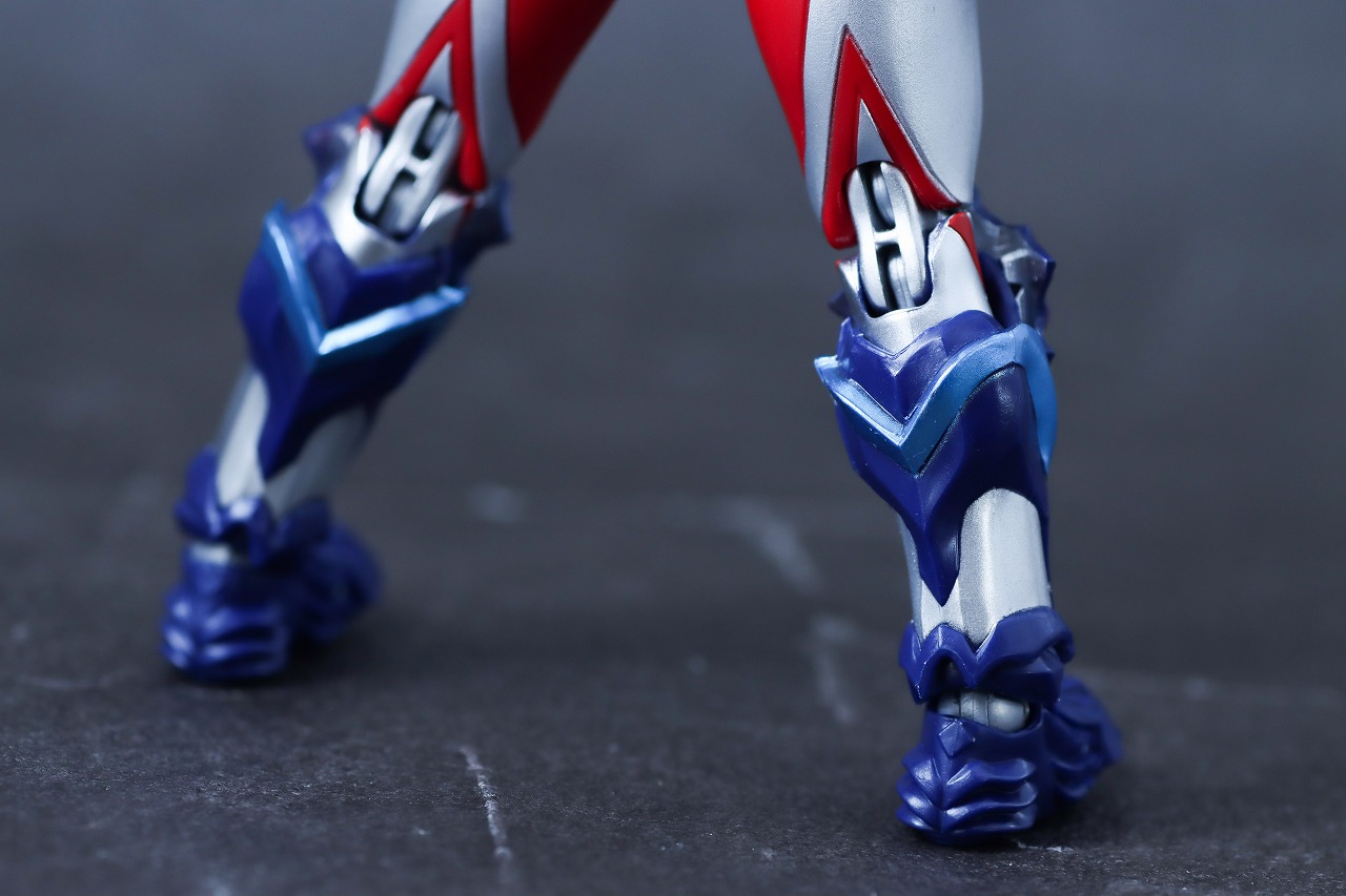 S.H.フィギュアーツ　ギャラクシーアーマー（ウルトラマンアーク）　レビュー　本体