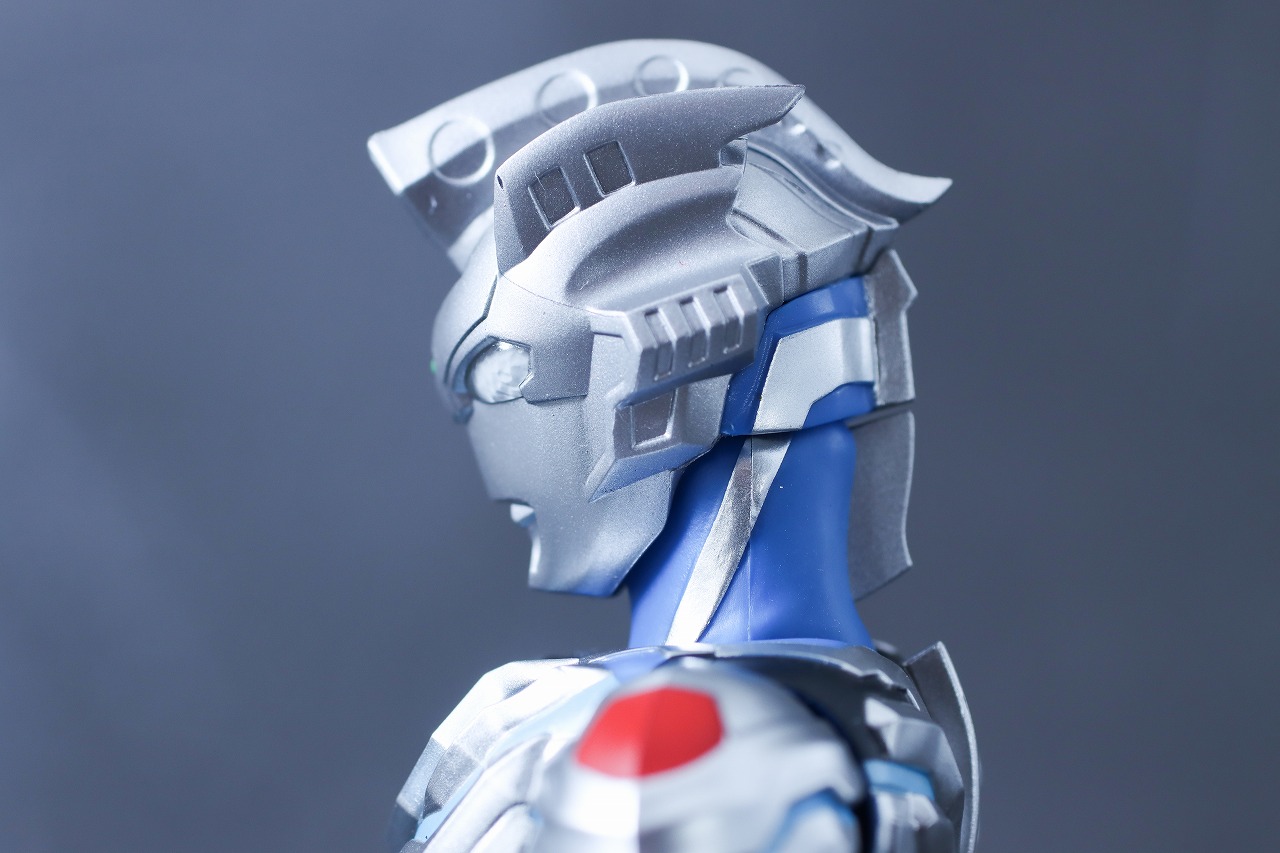 S.H.フィギュアーツ　ウルトラマンゼット アルファエッジ（ニュージェネレーション スターズver.）　レビュー　本体