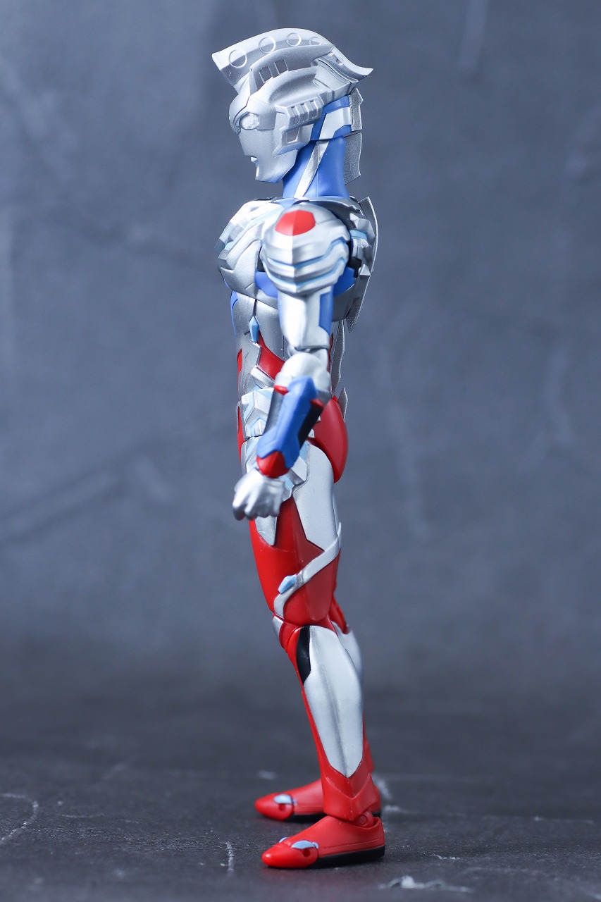 S.H.フィギュアーツ　ウルトラマンゼット アルファエッジ（ニュージェネレーション スターズver.）　レビュー　本体