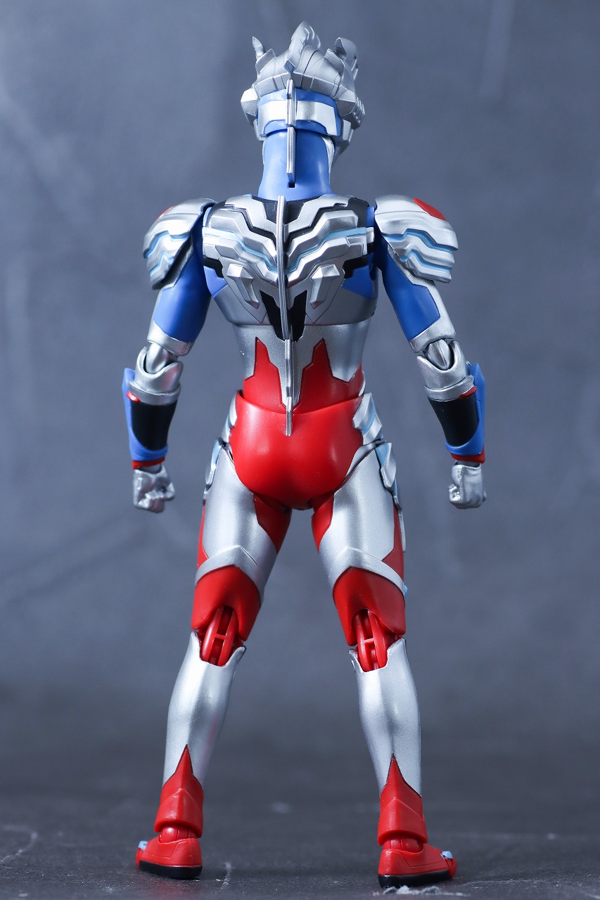 S.H.フィギュアーツ　ウルトラマンゼット アルファエッジ（ニュージェネレーション スターズver.）　レビュー　本体