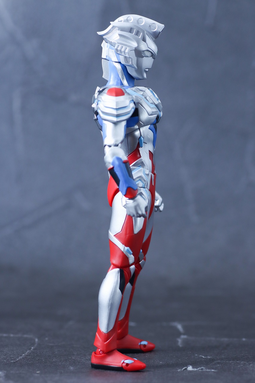 S.H.フィギュアーツ　ウルトラマンゼット アルファエッジ（ニュージェネレーション スターズver.）　レビュー　本体