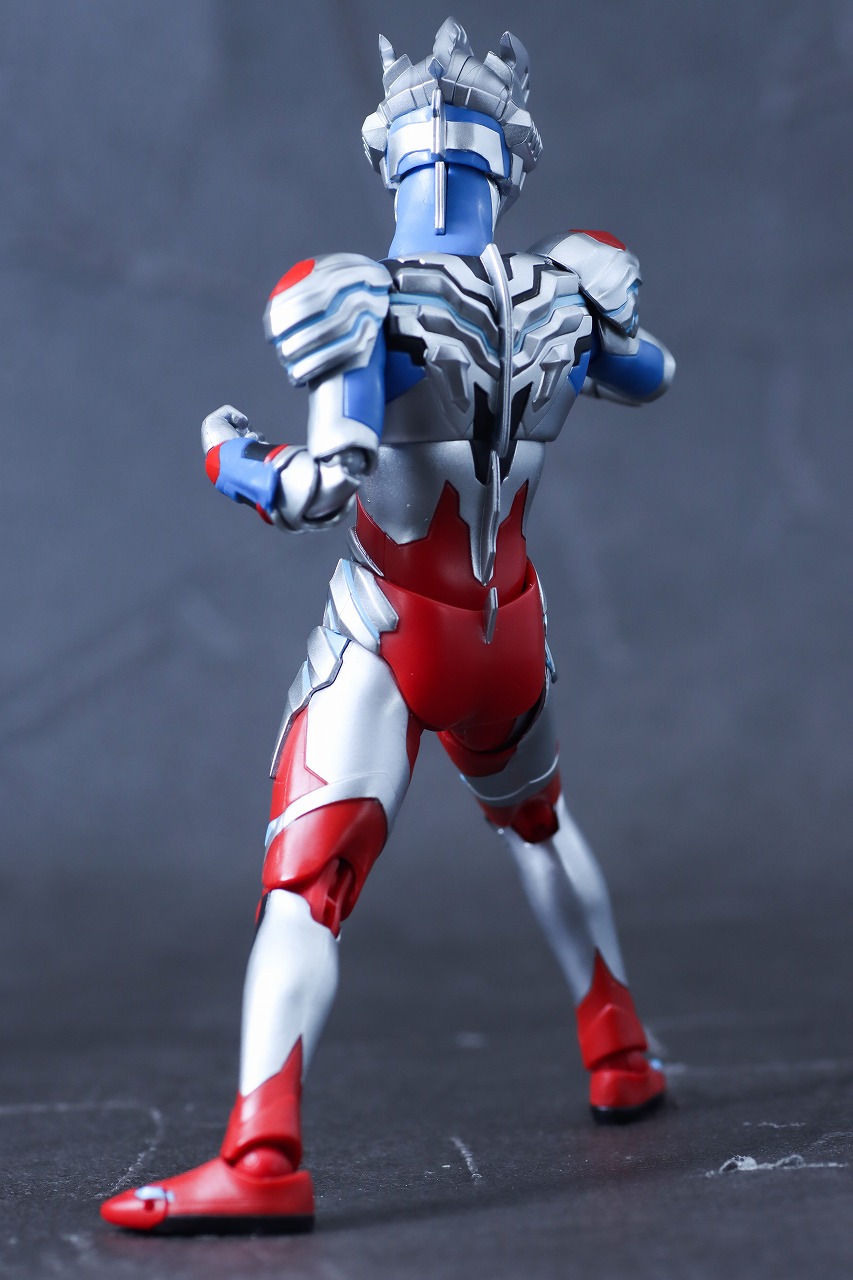 S.H.フィギュアーツ　ウルトラマンゼット アルファエッジ（ニュージェネレーション スターズver.）　レビュー　本体