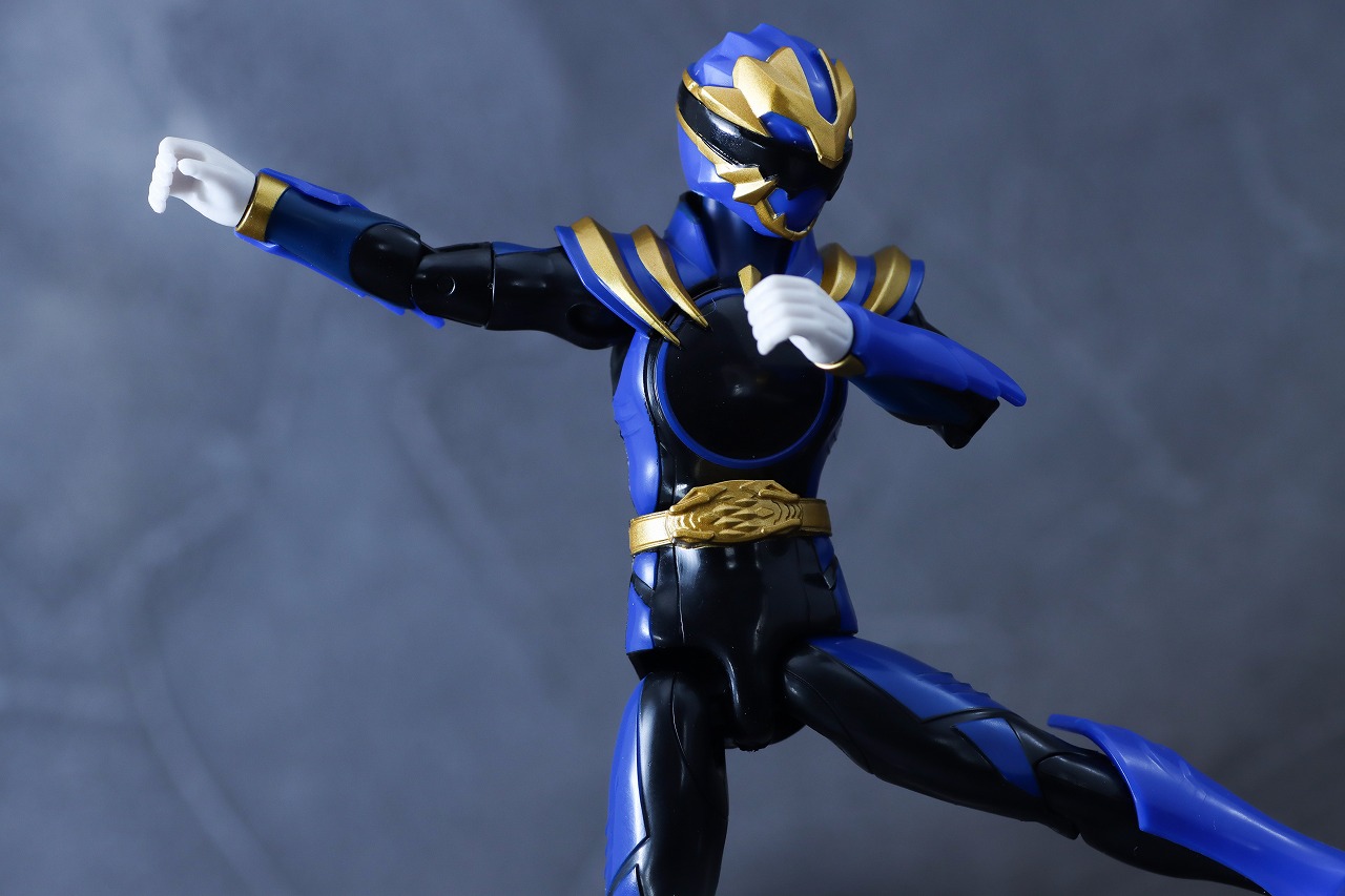 アクションヒーロー　ゴジュウレオン　レビュー　アクション