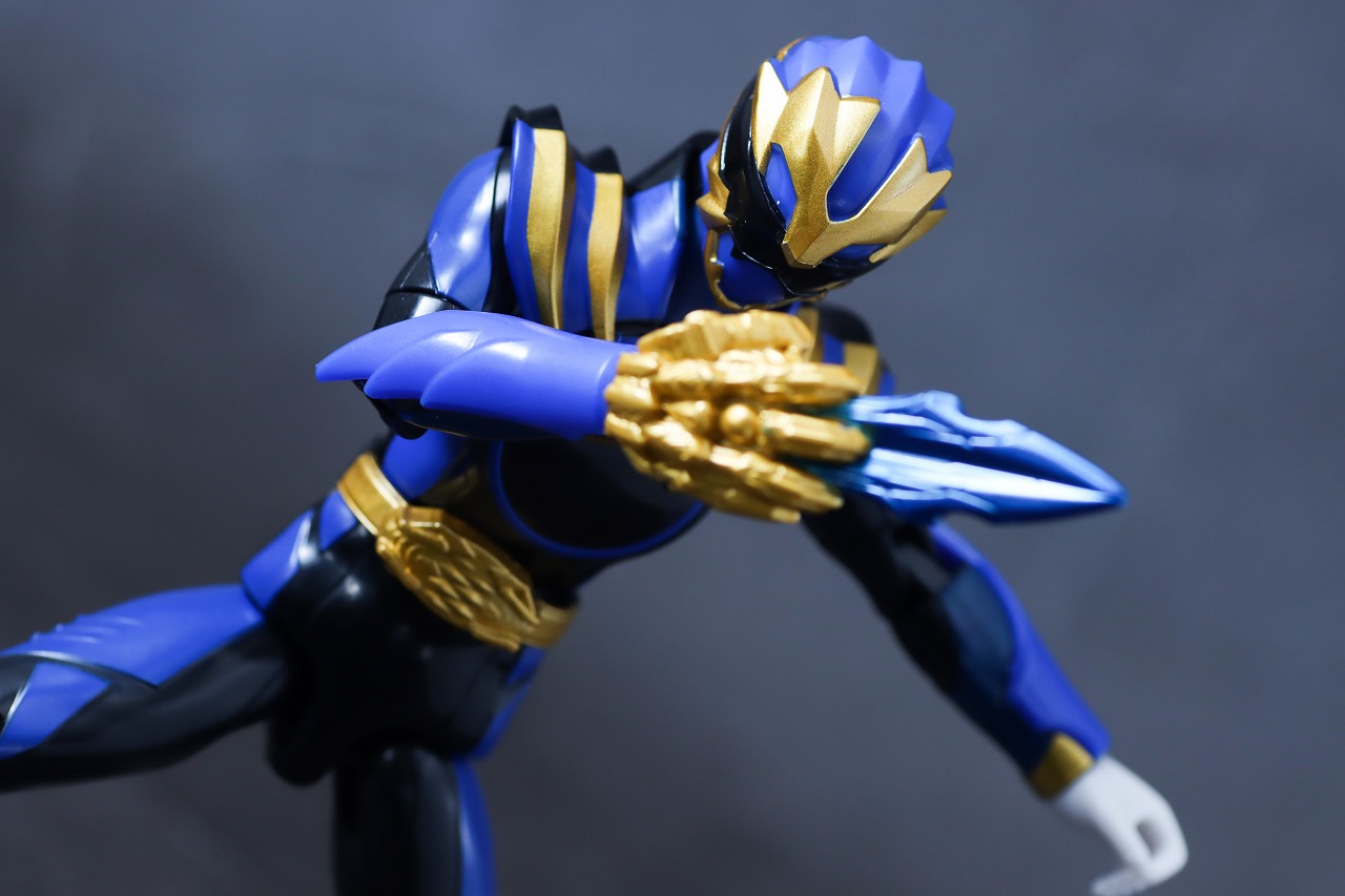 アクションヒーロー　ゴジュウレオン　レビュー　アクション