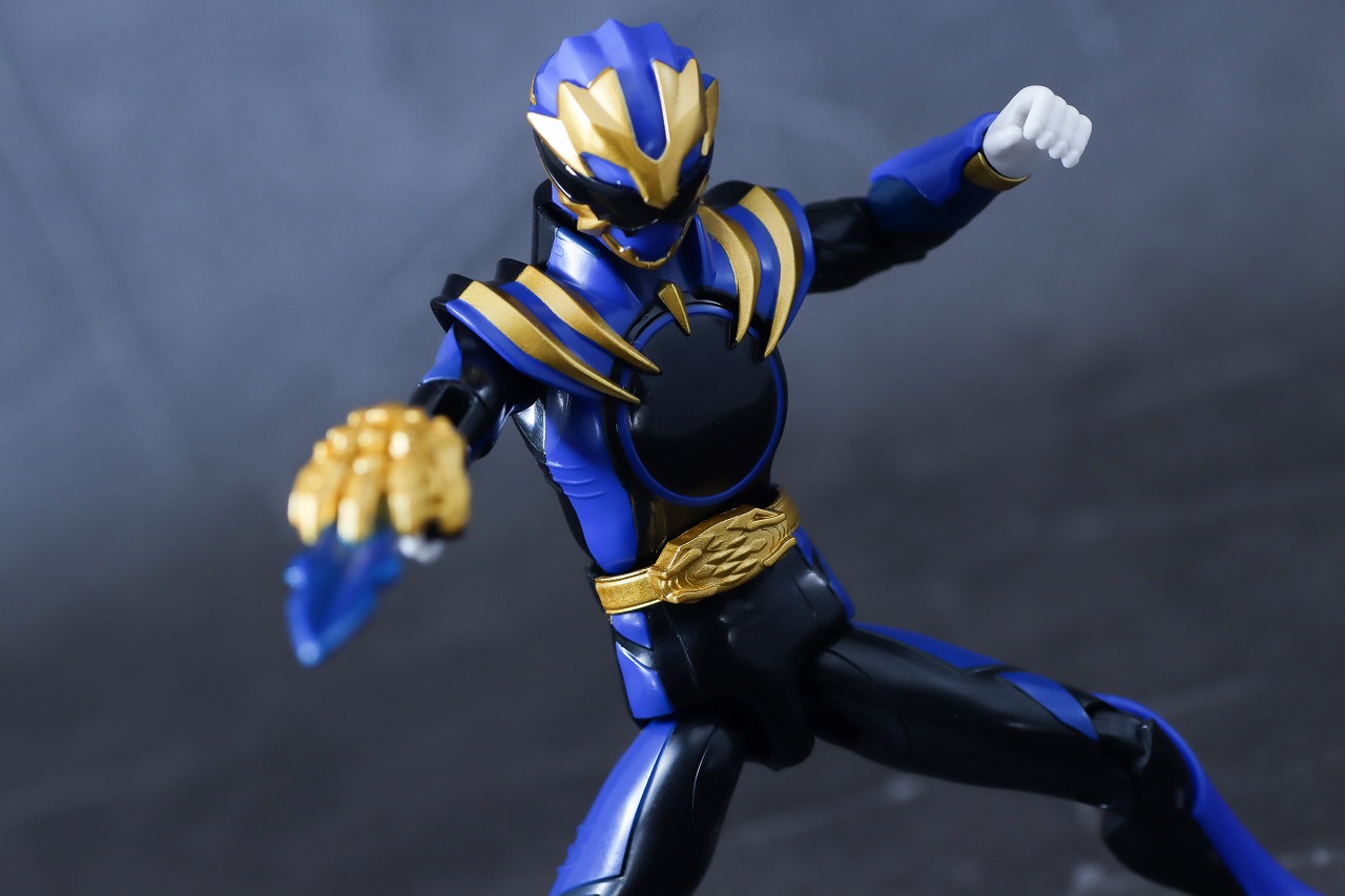 アクションヒーロー　ゴジュウレオン　レビュー　アクション