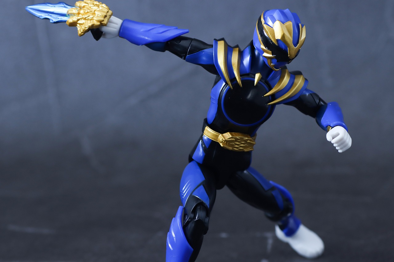 アクションヒーロー　ゴジュウレオン　レビュー　アクション