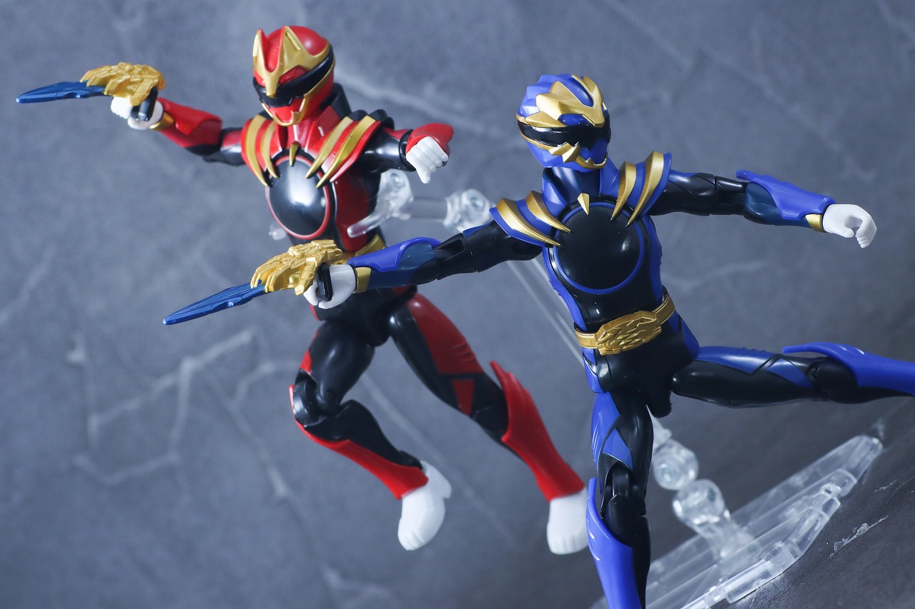 アクションヒーロー　ゴジュウレオン　レビュー　アクション　ゴジュウウルフ