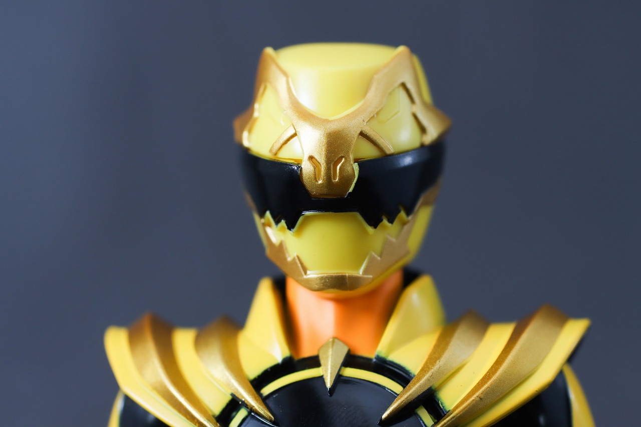 アクションヒーロー　ゴジュウティラノ　レビュー　本体