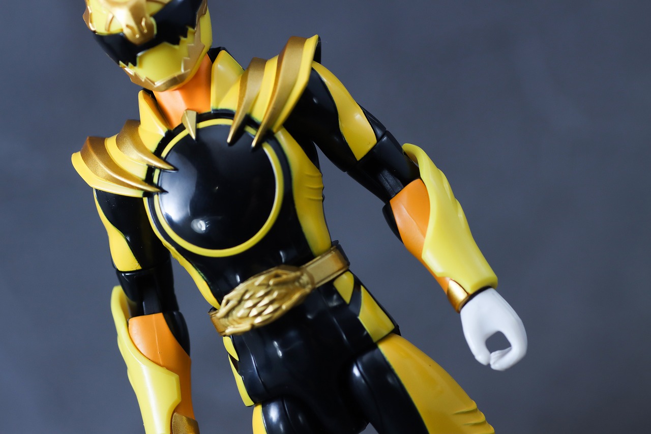 アクションヒーロー　ゴジュウティラノ　レビュー　本体