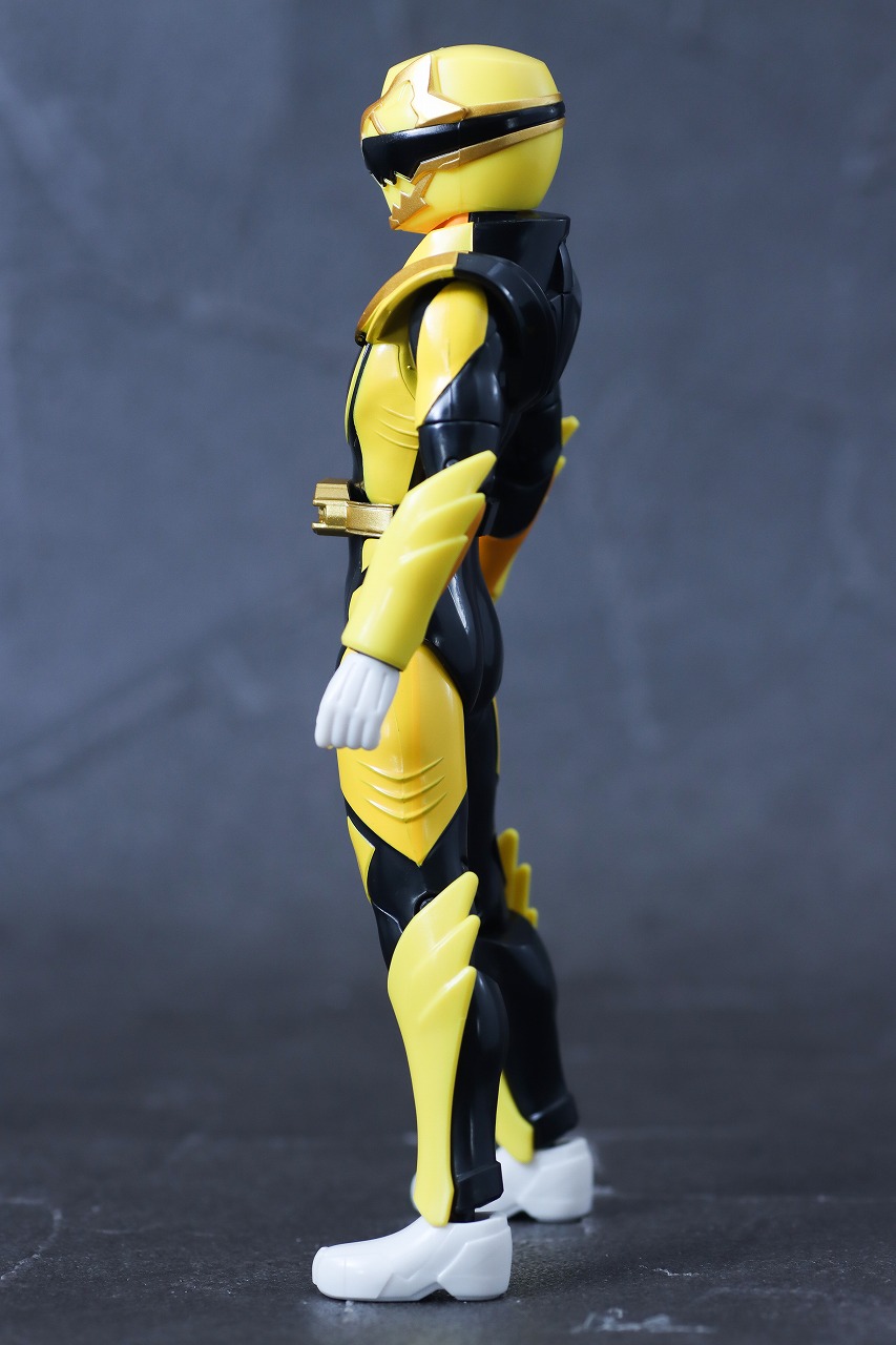 アクションヒーロー　ゴジュウティラノ　レビュー　本体