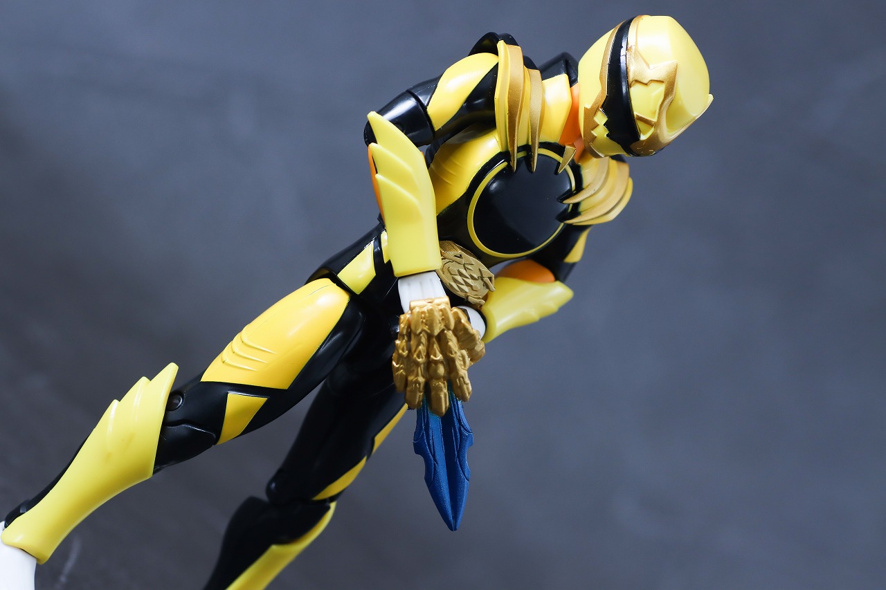 アクションヒーロー　ゴジュウティラノ　レビュー　アクション